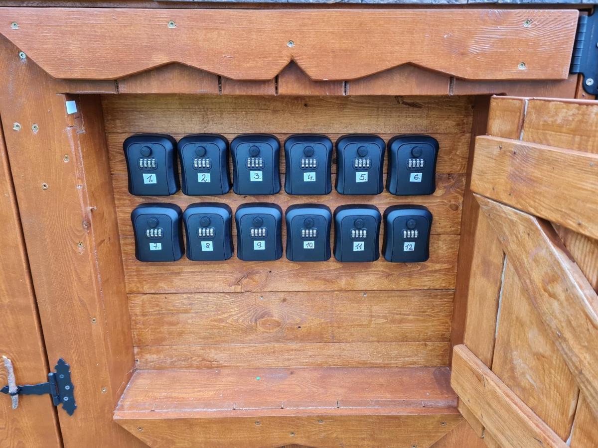 Grundenberga Hotel With Self Check-In Baldone Kültér fotó